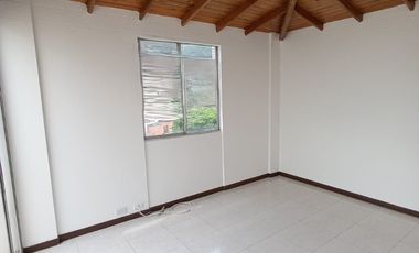 Apartamento en arriendo Las Plamas Poblado