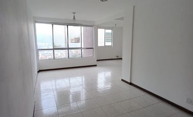 Apartamento en arriendo Las Plamas Poblado
