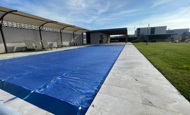Terreno premium en esquina en Lomas del Campanario Norte