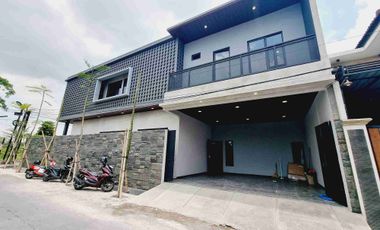 Rumah Mewah 2 Lt Hook ada Pool Finishing Kota Solo