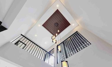 Rumah Mewah 2 Lt Hook ada Pool Finishing Kota Solo