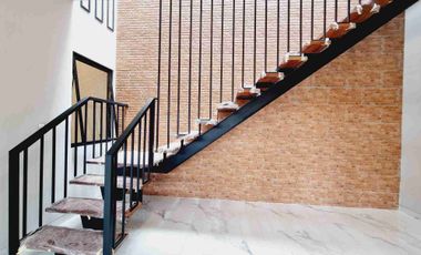 Rumah Mewah 2 Lt Hook ada Pool Finishing Kota Solo