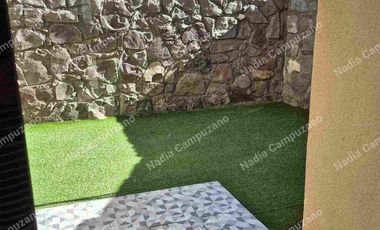 Casa con muebles en el fraccionamiento Zirandaro