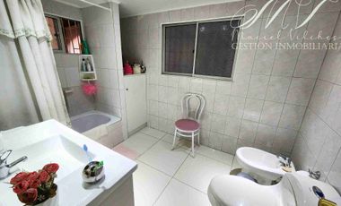 Casa en venta con departamento independiente