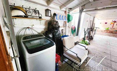 Casa en venta con departamento independiente