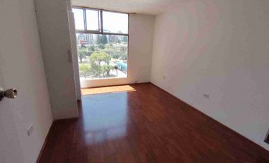 Renta departamento sector Plaza Argentina en  Quito