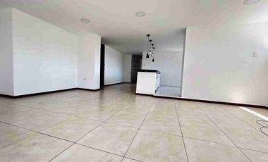 Renta departamento sector Plaza Argentina en  Quito