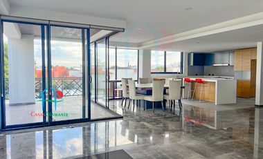 Departamento con terraza, 2 recámaras. Amueblado