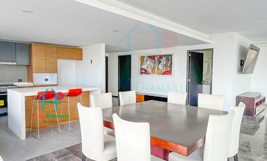 Departamento con terraza, 2 recámaras. Amueblado