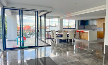 Departamento con terraza, 2 recámaras. Amueblado