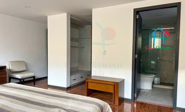 Departamento con terraza, 2 recámaras. Amueblado