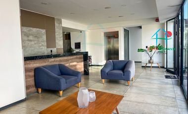 Departamento con terraza, 2 recámaras. Amueblado