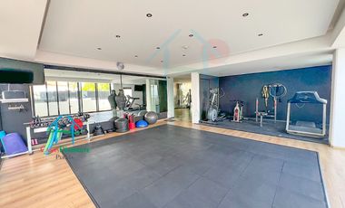 Departamento con terraza, 2 recámaras. Amueblado