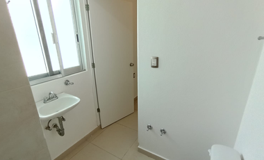 Casa en Venta en Querétaro  Zen House  El Marqués 4 Recámaras, Alberca y Seguridad ¿Buscas una casa amplia, segura y en excelente ubicación en Qu