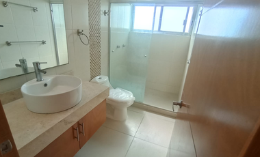 Casa en Venta en Querétaro  Zen House  El Marqués 4 Recámaras, Alberca y Seguridad ¿Buscas una casa amplia, segura y en excelente ubicación en Qu