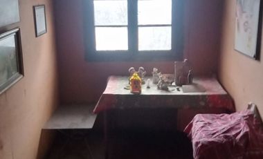 Casa comercial, Salomón Corvalán / Av. Grecia, Peñalolén