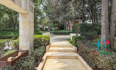 Residencia de Lujo con Bosque Privado, Jardín y Domótica