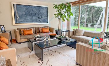 Residencia de Lujo con Bosque Privado, Jardín y Domótica