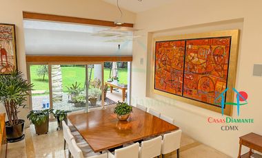 Residencia de Lujo con Bosque Privado, Jardín y Domótica