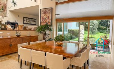 Residencia de Lujo con Bosque Privado, Jardín y Domótica