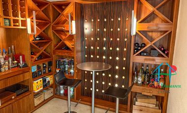 Residencia de Lujo con Bosque Privado, Jardín y Domótica