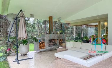 Residencia de Lujo con Bosque Privado, Jardín y Domótica