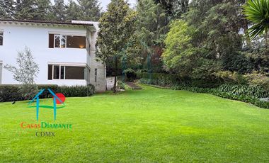 Residencia de Lujo con Bosque Privado, Jardín y Domótica