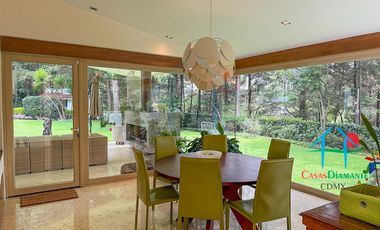 Residencia de Lujo con Bosque Privado, Jardín y Domótica