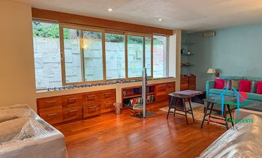 Residencia de Lujo con Bosque Privado, Jardín y Domótica