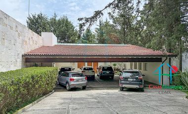 Residencia de Lujo con Bosque Privado, Jardín y Domótica