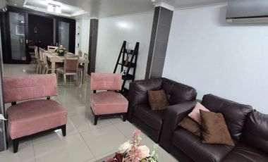 Casa Amoblada en Alquiler en Alamos Norte,  Seguridad, 3 Habitaciones, 3 Baños, Jacuzzi, Garaje, Norte de Guayaquil.