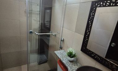 Casa Amoblada en Alquiler en Alamos Norte,  Seguridad, 3 Habitaciones, 3 Baños, Jacuzzi, Garaje, Norte de Guayaquil.