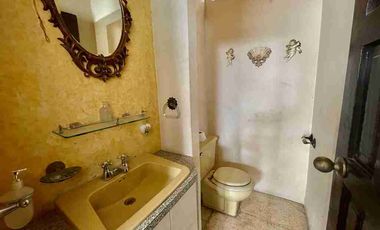 VENDO O ALQUILO CASA EN KENNEDY VIEJA
Atrás del Colegio Mercedarias