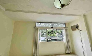 VENDO O ALQUILO CASA EN KENNEDY VIEJA
Atrás del Colegio Mercedarias