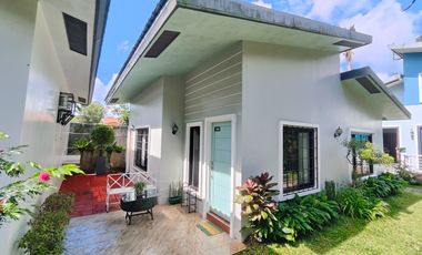 Blue Residence Tagaytay ( 5 houses & 1 caretaker house )