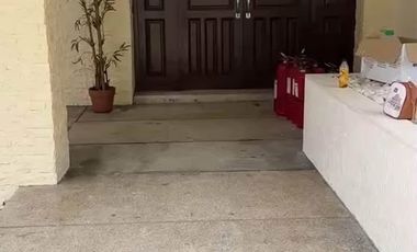 For Sale: Lot with Old House in White Plains, Quezon City
