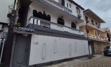 Casa Rentera en Venta en Ciudadela IETEL, 4 Departamentos, Calle Peatonal, Vehicular, Norte de Guayaquil