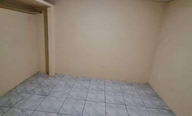 Casa Rentera en Venta en Ciudadela IETEL, 4 Departamentos, Calle Peatonal, Vehicular, Norte de Guayaquil