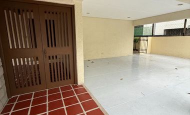 400 sqm Lot with 4BR House for Rent at Valle Verde 5, Pasig City