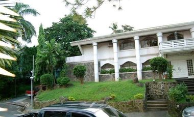 585 sqm 5BR House for Sale at White Plains, Quezon City
