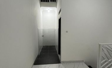 Rumah 2 Lantai Siap Huni di Condet, Kramat Jati – Jakarta Timur