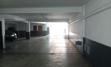 VENTA DE DEPARTAMENTO, ÁREA OCUPADA: 430 M2, Á. TECHADA: 215 M2, CHACARILLA