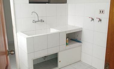 VENTA DE DEPARTAMENTO, ÁREA OCUPADA: 430 M2, Á. TECHADA: 215 M2, CHACARILLA