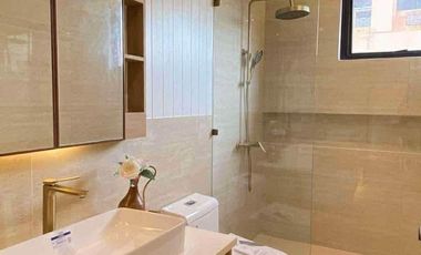 244 sqm 4BR Townhouse for Sale at Mandaluyong City