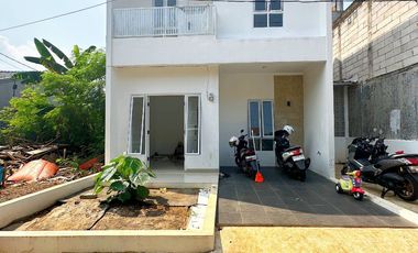 Dijual Rumah Baru Bebas Banjir Di Kalisari Pasar Rebo Jakarta Timur Dekat Jalan Raya Bogor [AR186]