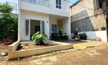 Dijual Rumah Baru Bebas Banjir Di Kalisari Pasar Rebo Jakarta Timur Dekat Jalan Raya Bogor [AR186]