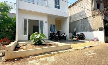 Dijual Rumah Baru Bebas Banjir Di Kalisari Pasar Rebo Jakarta Timur Dekat Jalan Raya Bogor [AR186]