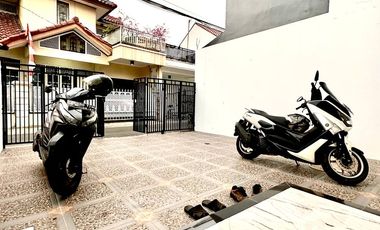 Rumah AKSES 2 MOBIL Di Kayu Putih Pulo Gadung Jakarta Timur SIAP HUNI Dekat Tol Pulomas [AR040]