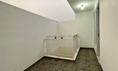 Rumah AKSES 2 MOBIL Di Kayu Putih Pulo Gadung Jakarta Timur SIAP HUNI Dekat Tol Pulomas [AR040]