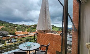 ¡GANGA EXCLUSIVA en Encenillos de Sindamanoy!  Se vende espectacular loft reformado con ampliación , un verdadero sueño de diseño moderno y acabados d